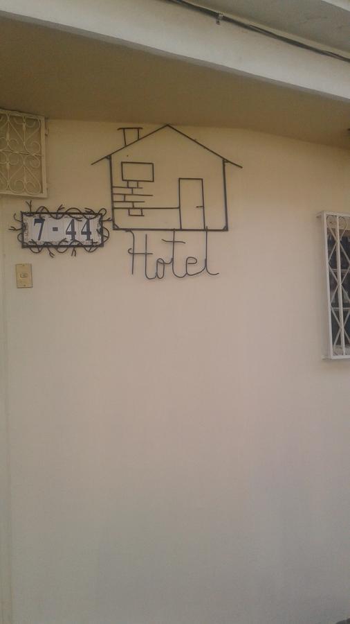 Hotel Chalet 치치카스테낭고 외부 사진